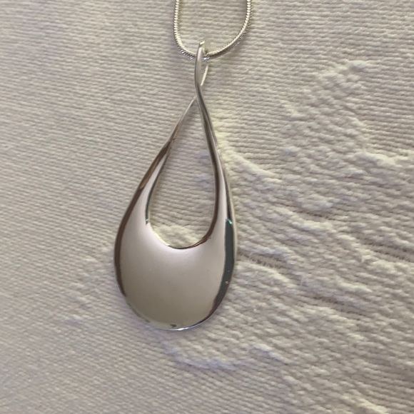 3/$30 Silver necklace - Picture 6 of 7